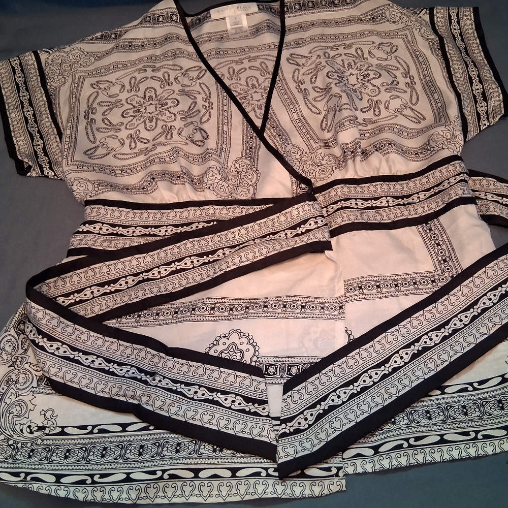 White House Black Market Black and White Wrap Blouse - Picture 2 of 7